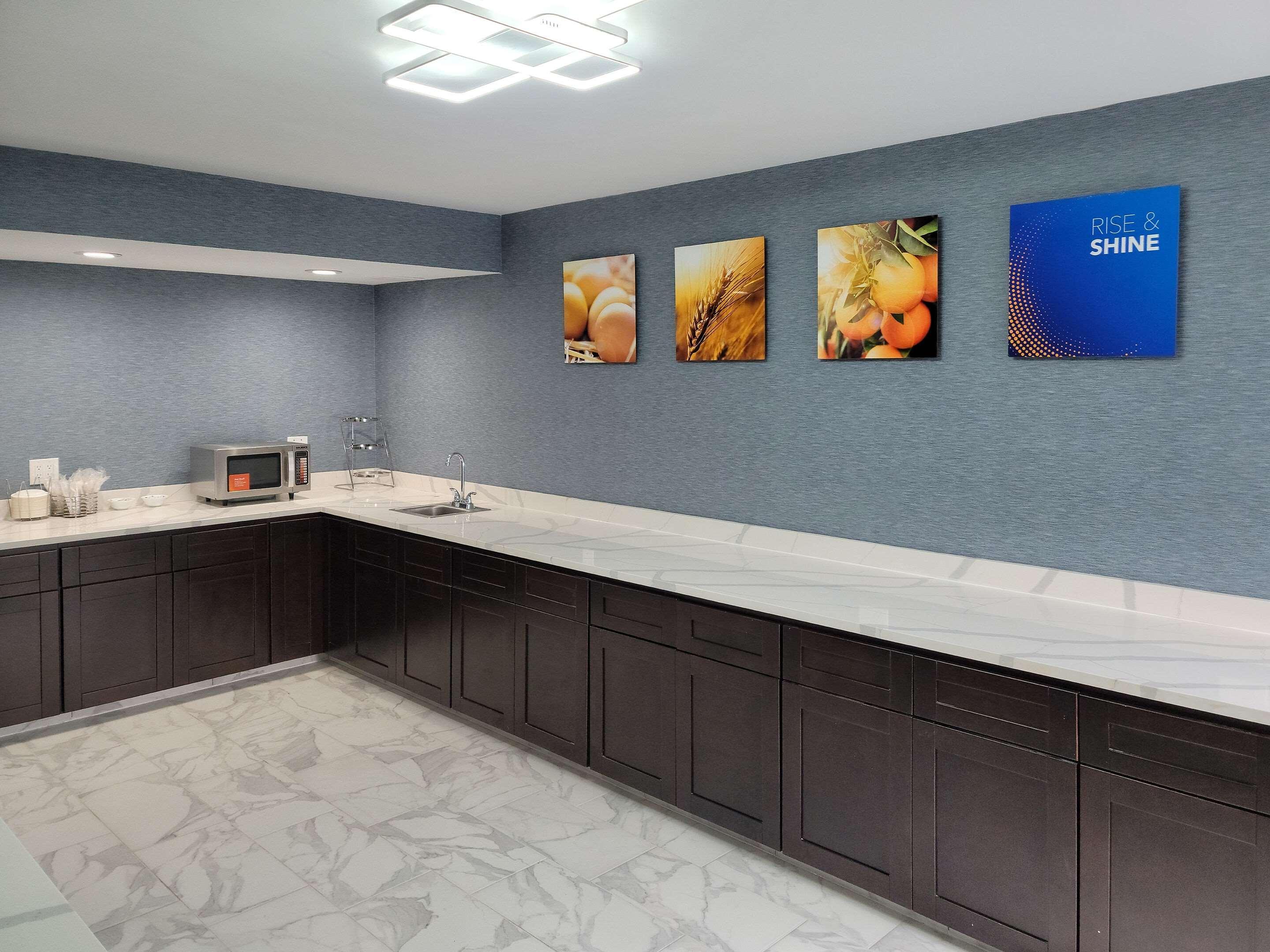 Comfort Inn & Suites Wyomissing-Reading Extérieur photo