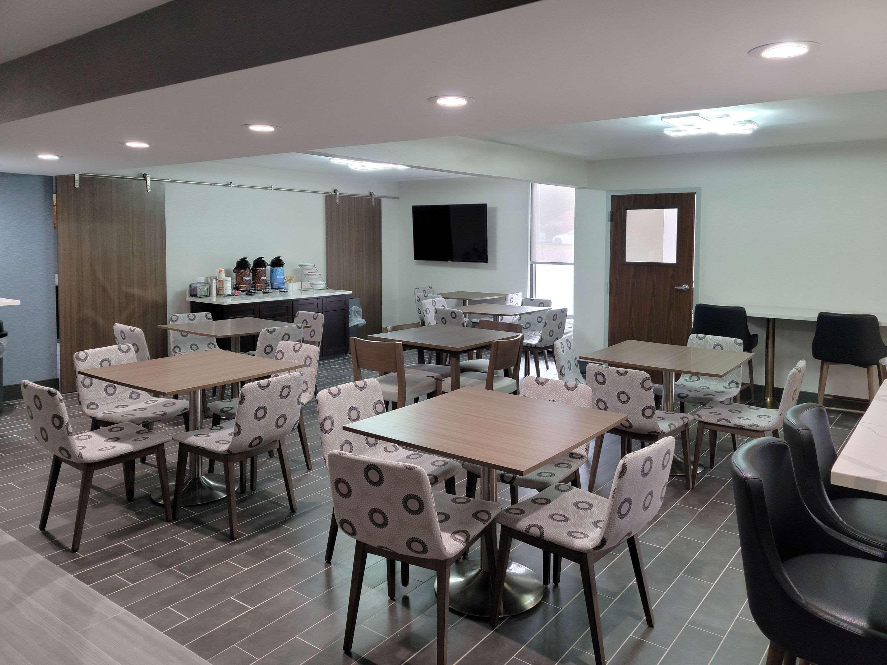 Comfort Inn & Suites Wyomissing-Reading Extérieur photo
