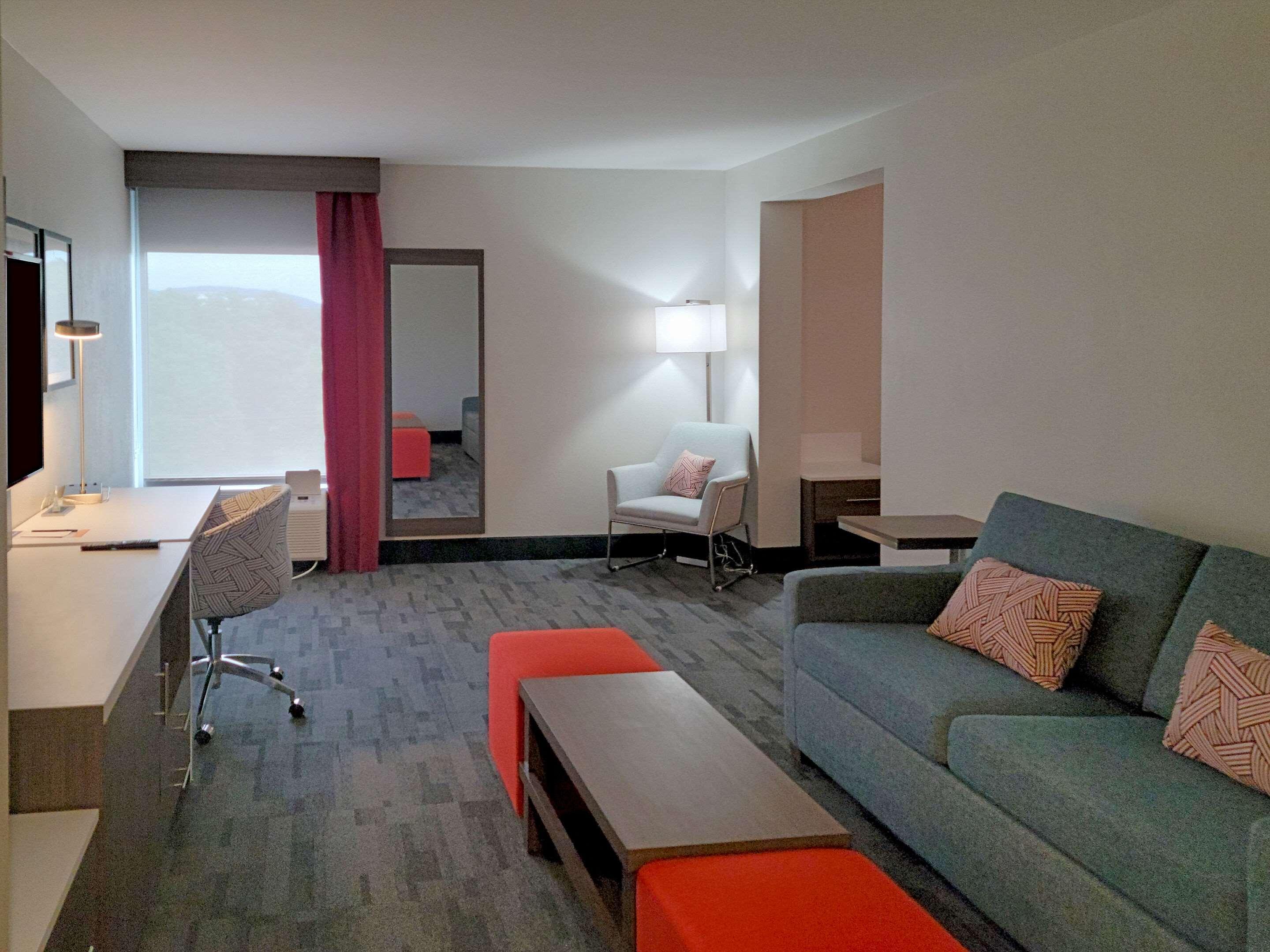 Comfort Inn & Suites Wyomissing-Reading Extérieur photo