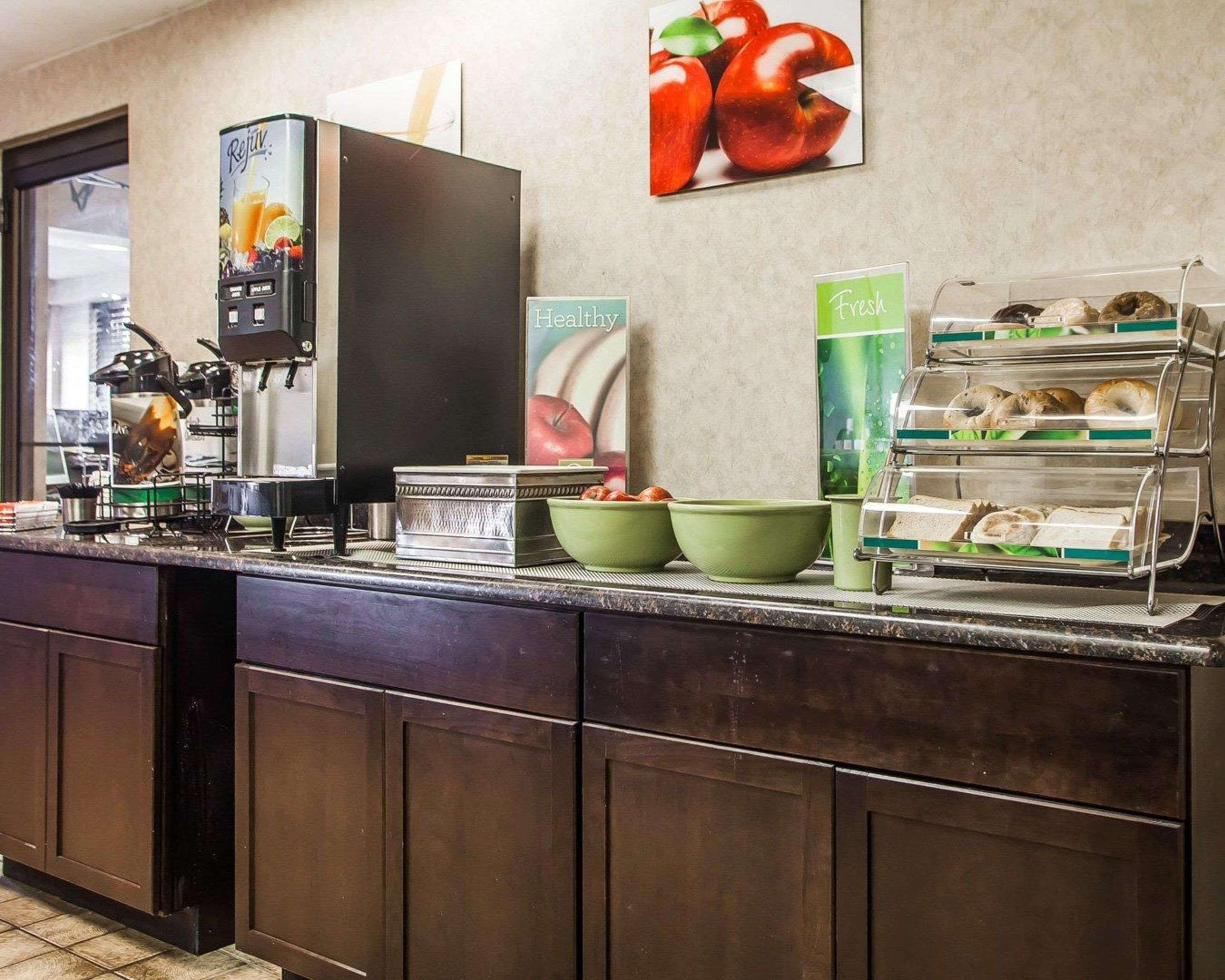 Comfort Inn & Suites Wyomissing-Reading Extérieur photo