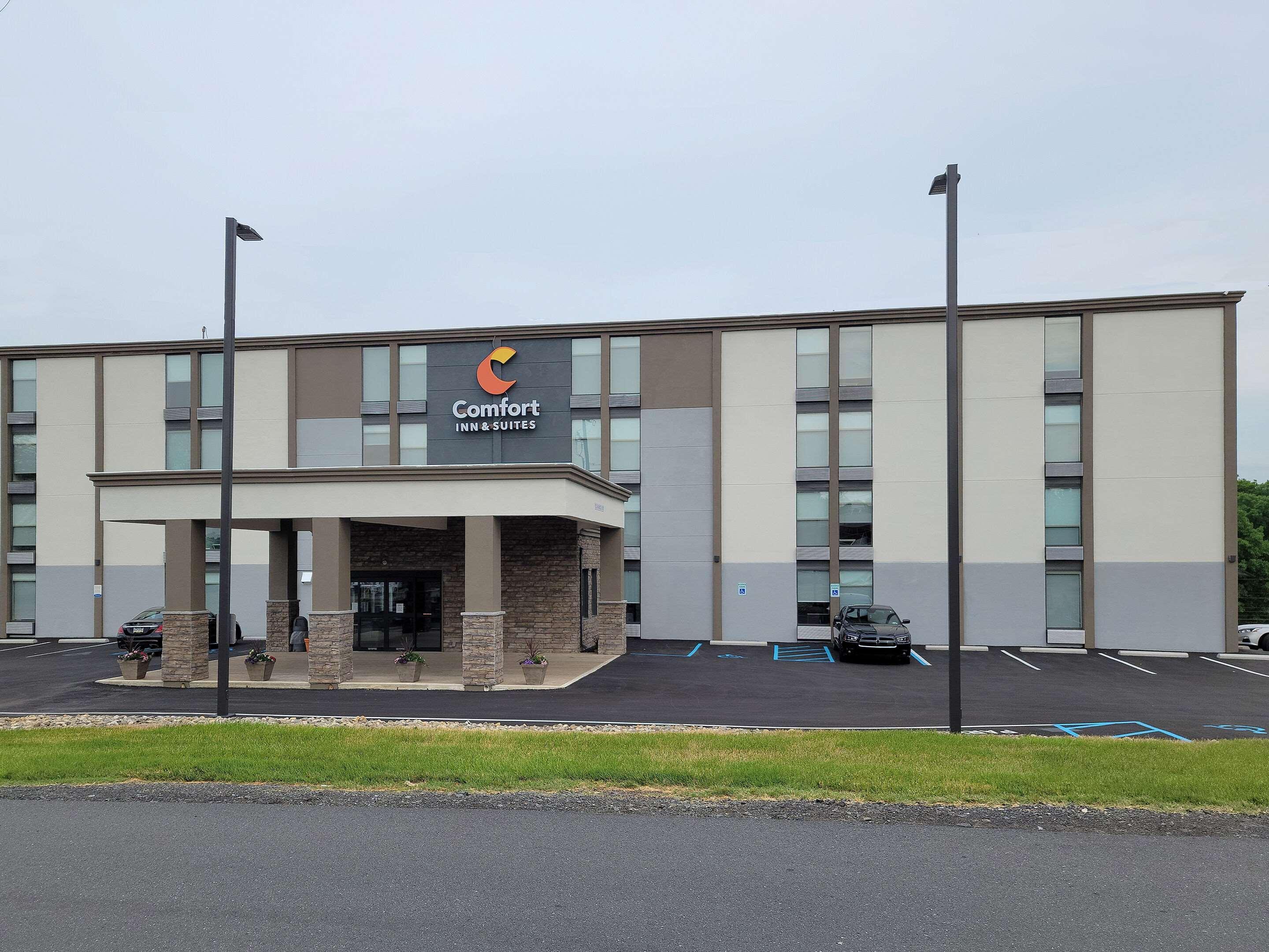 Comfort Inn & Suites Wyomissing-Reading Extérieur photo